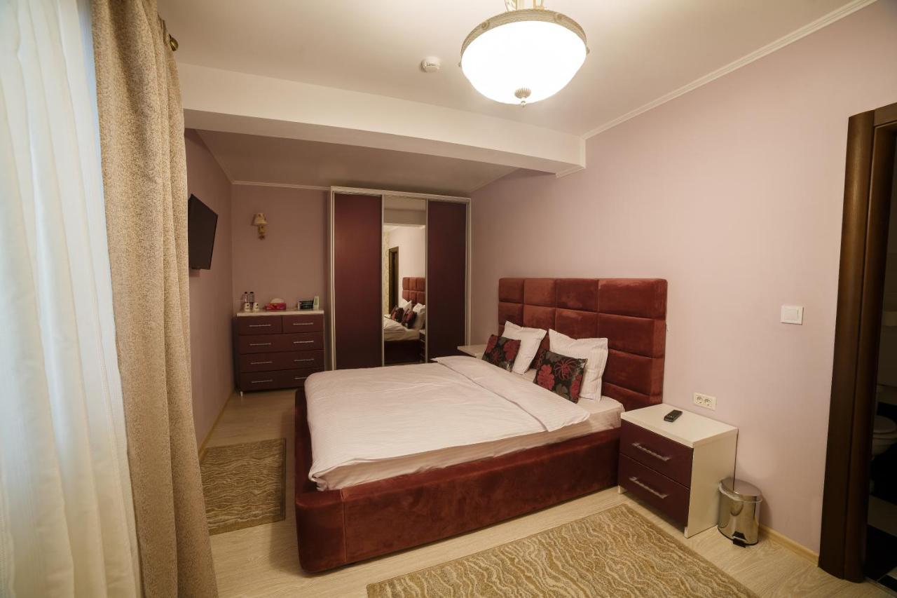 Gradina Mariajelor Hotel Câmpulung Moldovenesc Екстериор снимка
