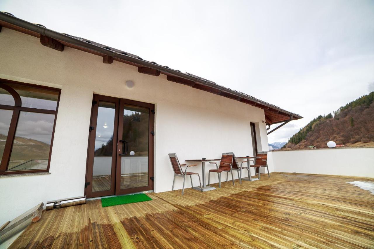 Gradina Mariajelor Hotel Câmpulung Moldovenesc Екстериор снимка